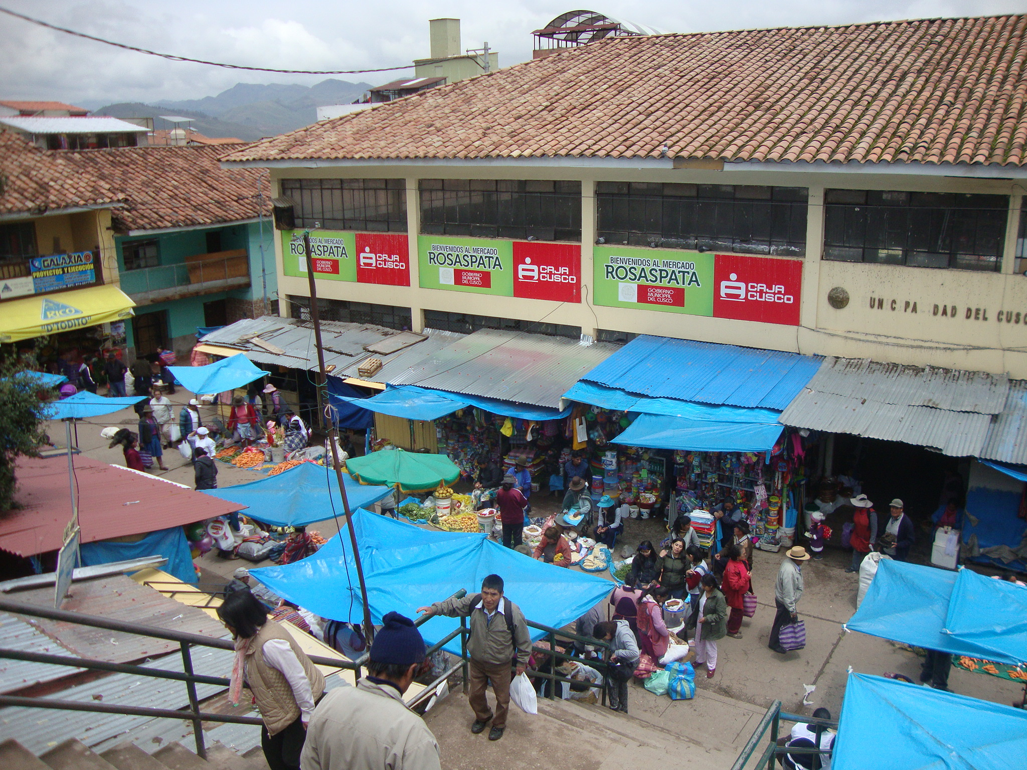 El Mercado Rosaspata tiene rostro de mujer